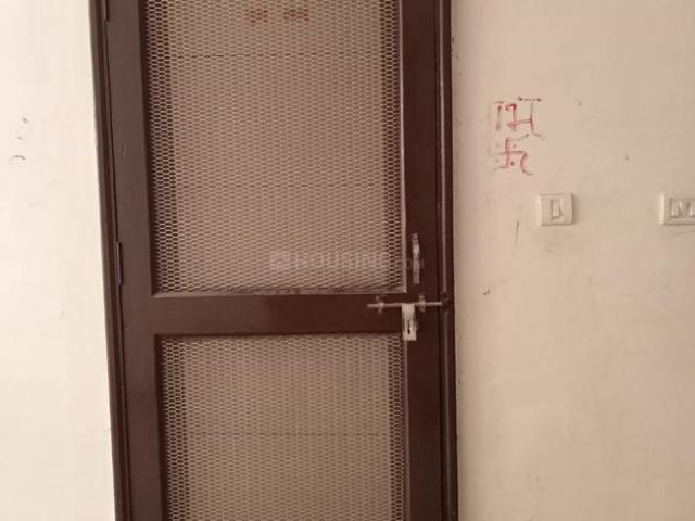 2 BHK Apartment in Baroli Ahir for rent Agra. The reference number is 20417722