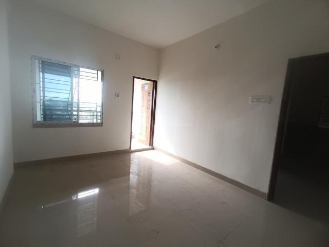 2 BHK Apartment in Barrackpore for resale Kolkata. The reference number is 20982465