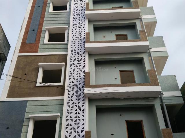 2 BHK Apartment in Beeramguda for resale Sangareddy. The reference number is 20737523