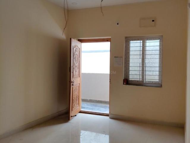 2 BHK Apartment in Beeramguda for resale Sangareddy. The reference number is 20191020