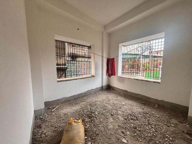 2 BHK Apartment in Behala for resale Kolkata. The reference number is 16647309
