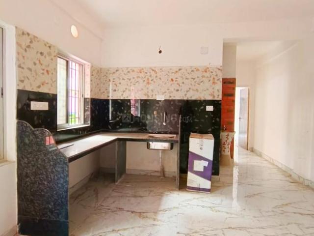 2 BHK Apartment in Behala for resale Kolkata. The reference number is 20449995