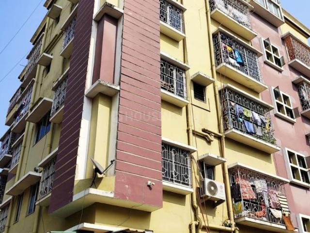 2 BHK Apartment in Behala for resale Kolkata. The reference number is 20575427