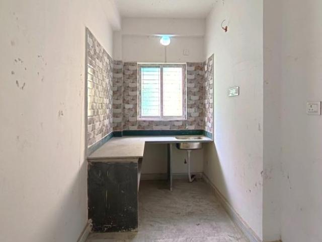 2 BHK Apartment in Behala for resale Kolkata. The reference number is 20503497