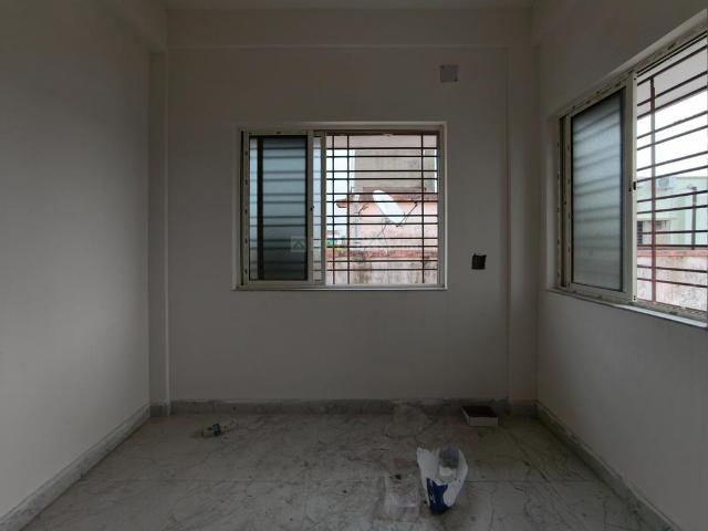 2 BHK Apartment in Behala for resale Kolkata. The reference number is 20510738