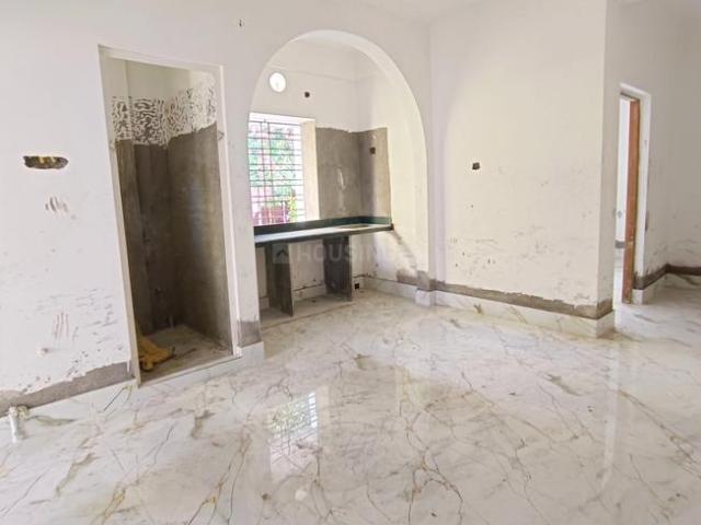 2 BHK Apartment in Behala for resale Kolkata. The reference number is 20685436