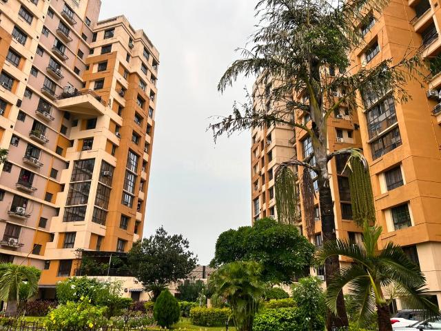 2 BHK Apartment in Behala for resale Kolkata. The reference number is 20755942