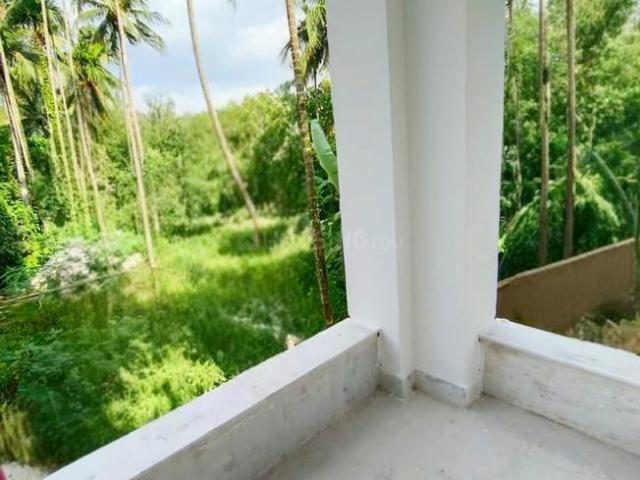 2 BHK Apartment in Behala for resale Kolkata. The reference number is 20784935
