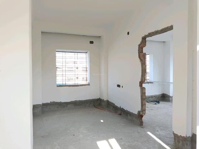 2 BHK Apartment in Behala for resale Kolkata. The reference number is 20897169