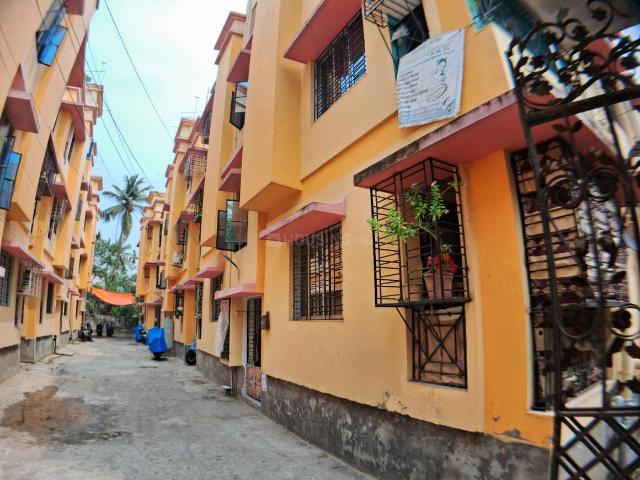 2 BHK Apartment in Purba Barisha for resale Kolkata. The reference number is 17249264
