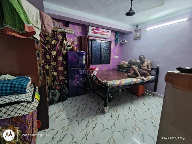 2 BHK Apartment in Beliaghata for rent Kolkata. The reference number is 19831876