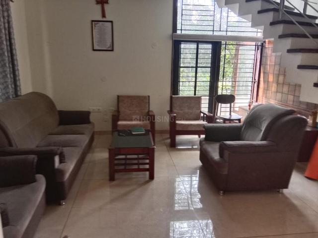 2 BHK Apartment in Bendoor for rent Mangalore. The reference number is 21008819