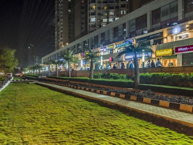 2 BHK Apartment in Bhandup West for rent Mumbai. The reference number is 6198100