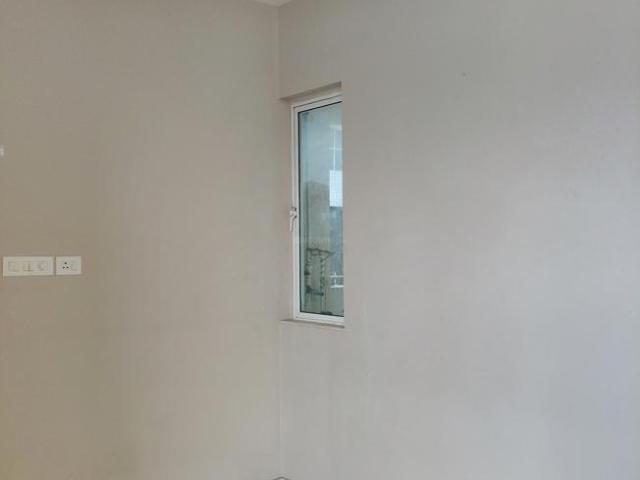 2 BHK Apartment in Bhandup West for resale Mumbai. The reference number is 18716326