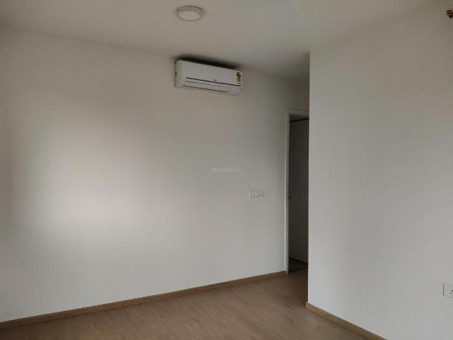 2 BHK Apartment in Bhandup West for resale Mumbai. The reference number is 20346840