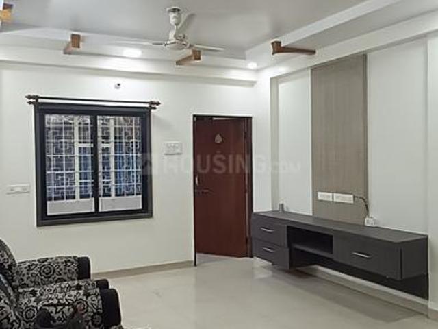 2 BHK Apartment in Bharatnagar for rent Nagpur. The reference number is 20035954