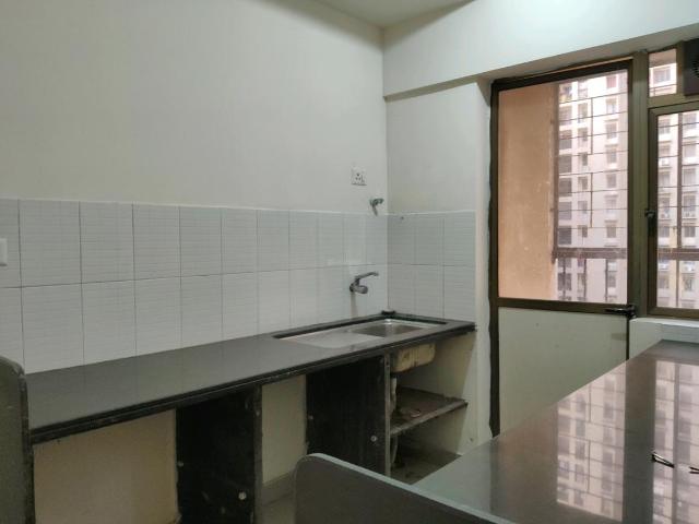 2 BHK Apartment in Bhiwandi for resale Thane. The reference number is 19010400