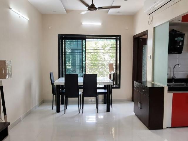 2 BHK Apartment in Bhowanipore for resale Kolkata. The reference number is 20865536