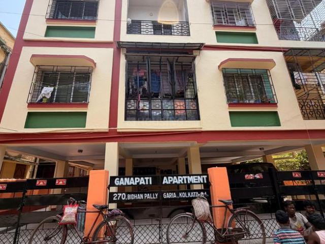 2 BHK Apartment in Bidhan Pally for resale Kolkata. The reference number is 20102103