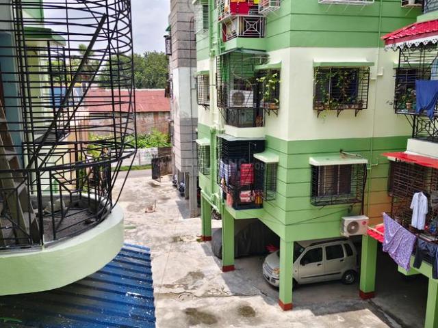 2 BHK Apartment in Bidhan Pally for resale Kolkata. The reference number is 20575690