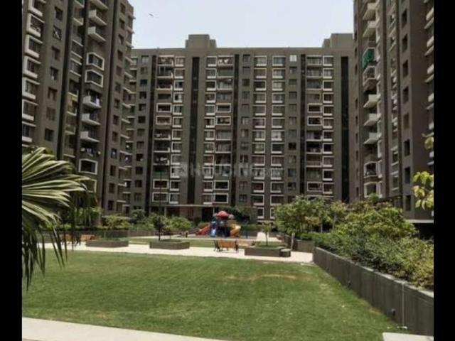2 BHK Apartment in Gota for rent Ahmedabad. The reference number is 20421916
