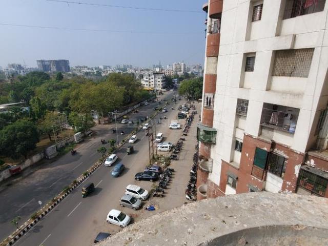 2 BHK Apartment in Gotri for rent Vadodara. The reference number is 13646707
