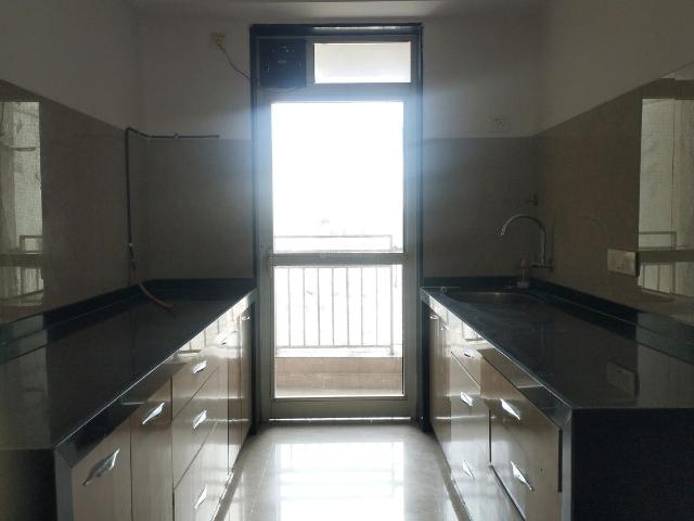 2 BHK Apartment in Goregaon East for rent Mumbai. The reference number is 18573030