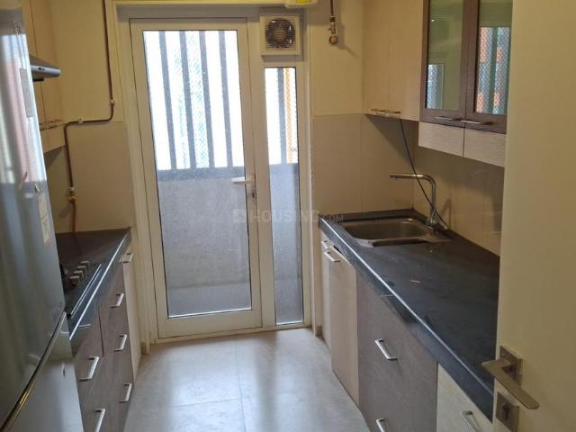 2 BHK Apartment in Goregaon East for rent Mumbai. The reference number is 18614359