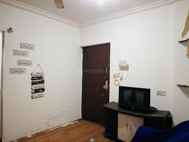 2 BHK Apartment in Goregaon East for rent Mumbai. The reference number is 19410352