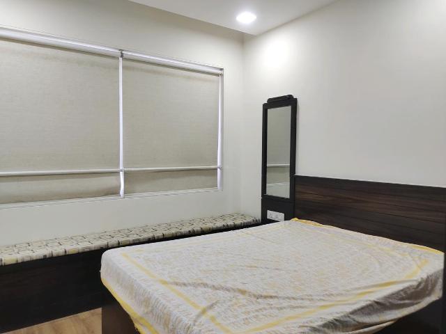 2 BHK Apartment in Goregaon East for rent Mumbai. The reference number is 19889975