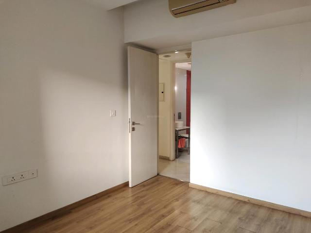 2 BHK Apartment in Goregaon East for rent Mumbai. The reference number is 19962649