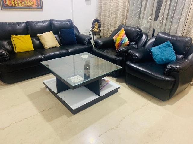 2 BHK Apartment in Goregaon East for rent Mumbai. The reference number is 20175130