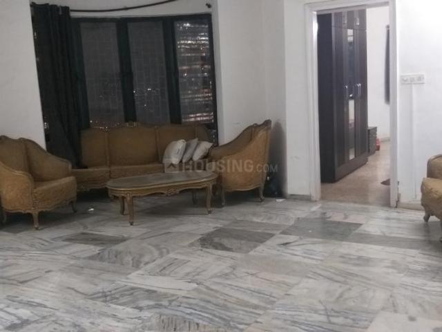2 BHK Apartment in Goregaon East for rent Mumbai. The reference number is 20296113