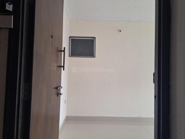 2 BHK Apartment in Goregaon East for rent Mumbai. The reference number is 20305654