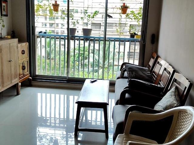 2 BHK Apartment in Goregaon East for resale Mumbai. The reference number is 15138489