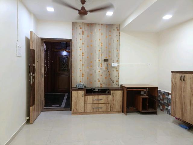 2 BHK Apartment in Goregaon East for resale Mumbai. The reference number is 19770002