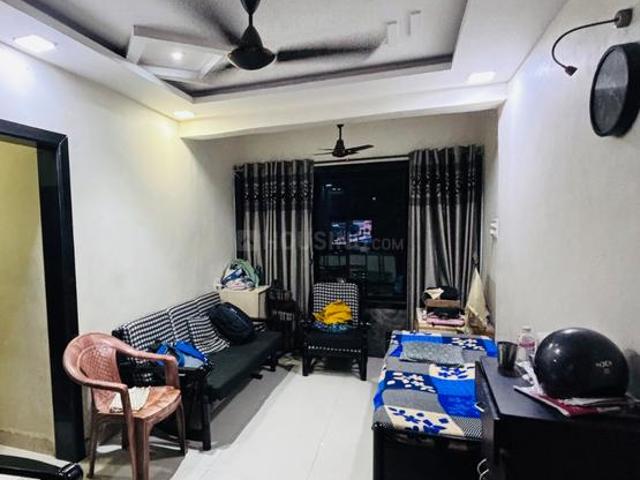 2 BHK Apartment in Goregaon East for resale Mumbai. The reference number is 20038199