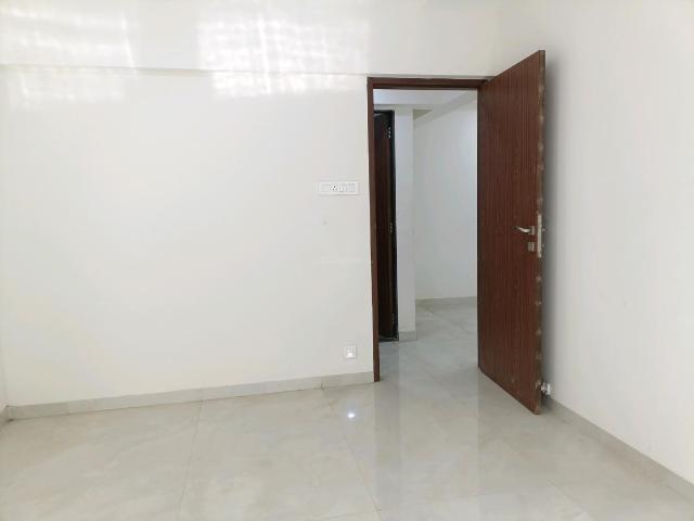 2 BHK Apartment in Goregaon East for resale Mumbai. The reference number is 20269234