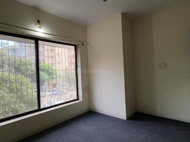 2 BHK Apartment in Goregaon East for resale Mumbai. The reference number is 20270480