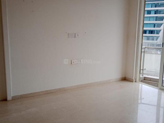 2 BHK Apartment in Goregaon East for resale Mumbai. The reference number is 20286457