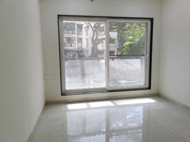 2 BHK Apartment in Goregaon East for resale Mumbai. The reference number is 20342617