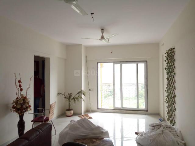 2 BHK Apartment in Goregaon East for resale Mumbai. The reference number is 20362116