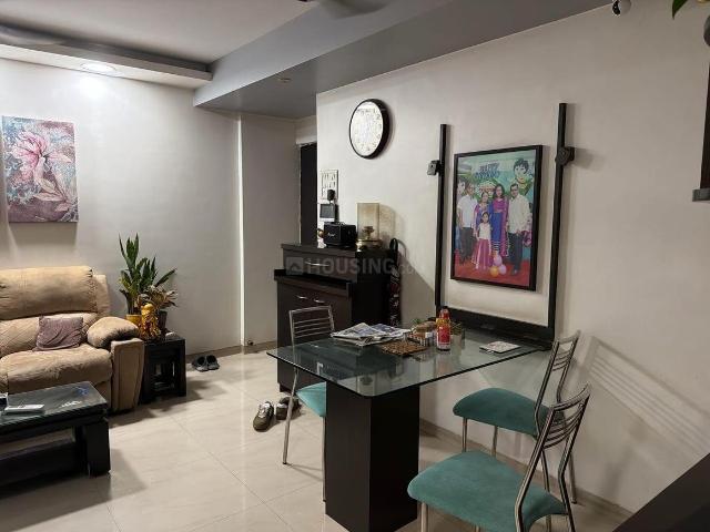 2 BHK Apartment in Goregaon East for resale Mumbai. The reference number is 20590002