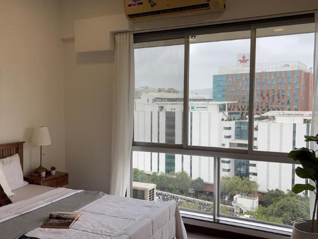 2 BHK Apartment in Goregaon East for resale Mumbai. The reference number is 20657061
