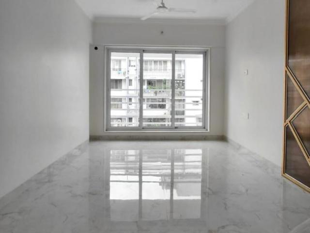 2 BHK Apartment in Goregaon East for resale Mumbai. The reference number is 20853279