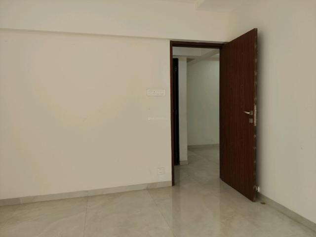 2 BHK Apartment in Goregaon East for resale Mumbai. The reference number is 20976627