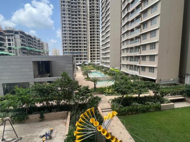 2 BHK Apartment in Goregaon West for rent Mumbai. The reference number is 15739051