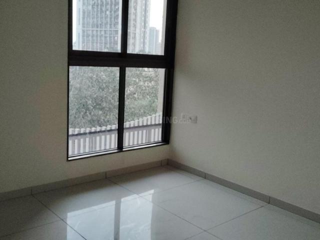2 BHK Apartment in Goregaon West for rent Mumbai. The reference number is 18596856