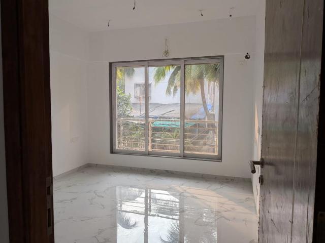 2 BHK Apartment in Goregaon West for rent Mumbai. The reference number is 19556735