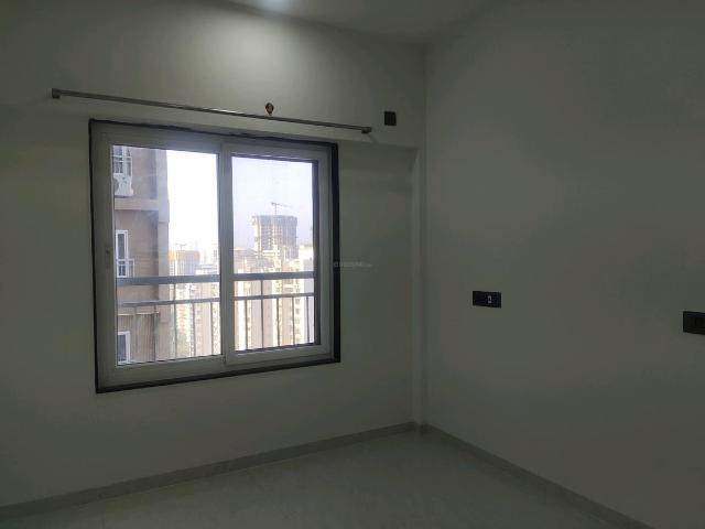2 BHK Apartment in Goregaon West for rent Mumbai. The reference number is 19601614